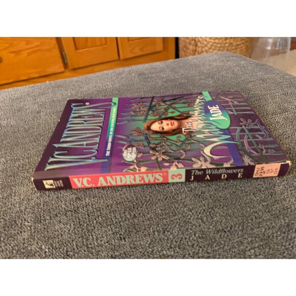 V.C. Andrews "The Wildflowers: Jade" Paperback Book - Picture 5 of 6